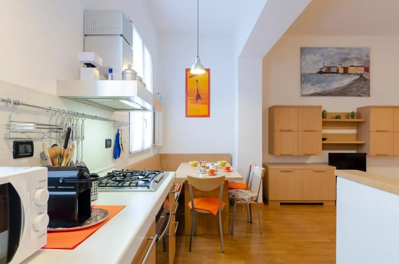 Apartment Joivy Apt For 4, Metres From Beach, In Sestri Levante