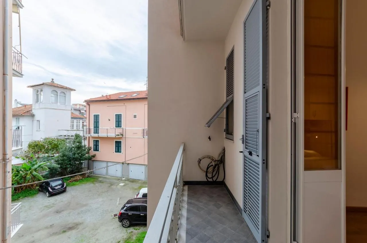 Appartamento Joivy Apt For 4, Metres From Beach, In Sestri Levante Italia