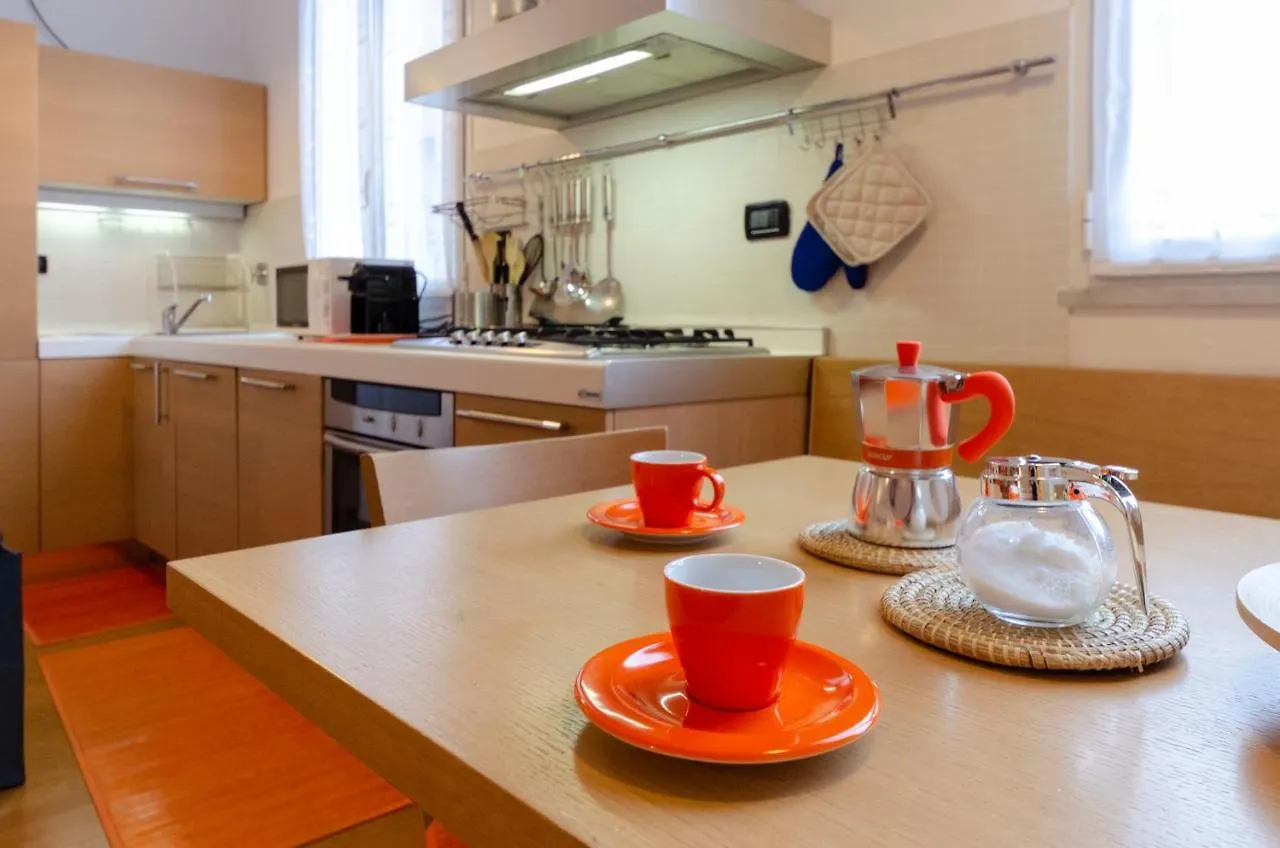 Joivy Apt For 4, Metres From Beach, In Sestri Levante