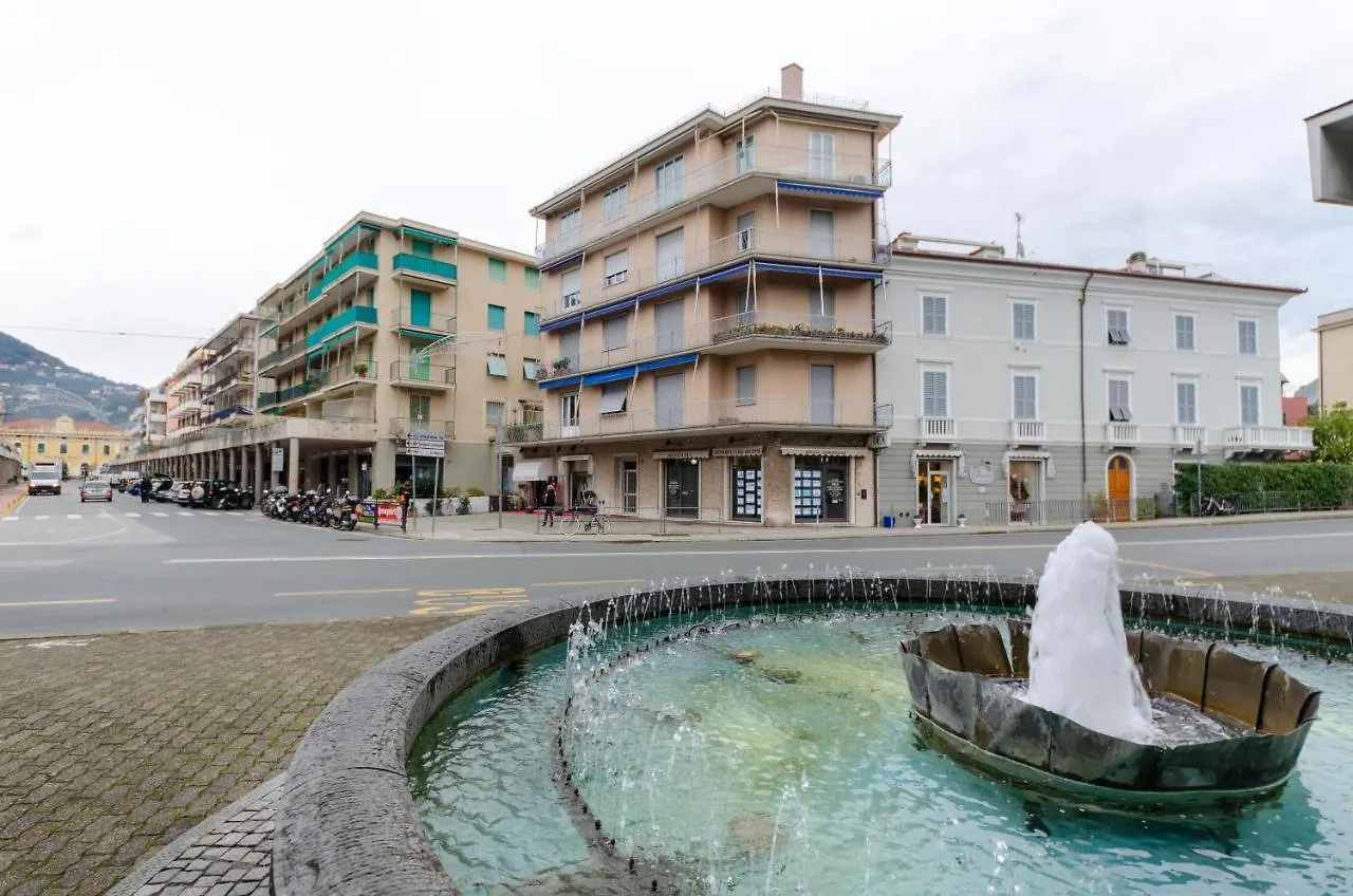 Joivy Apt For 4, Metres From Beach, In Sestri Levante